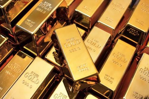 Dozens of fine gold bars, each with a net weight of 1000 grams