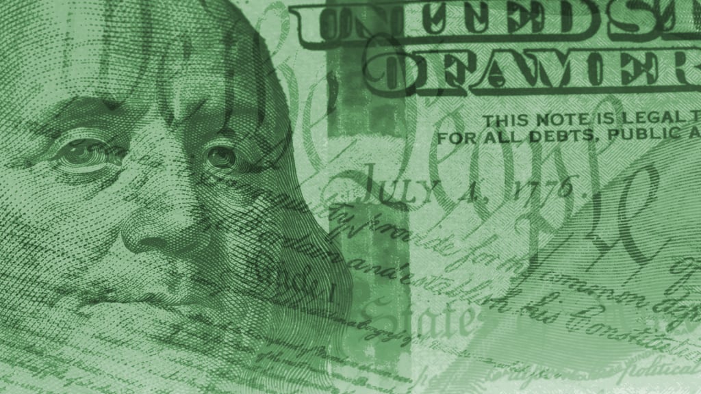 U.S. Public Debt Tops 100% of GDP as Fiscal Warnings Grow Louder 